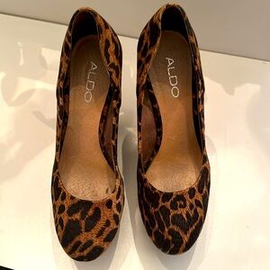 Aldo Leopard Print Wedges size 37 (7)